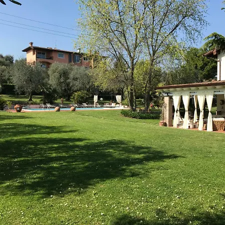 Oliveto Padenghe sul Garda
